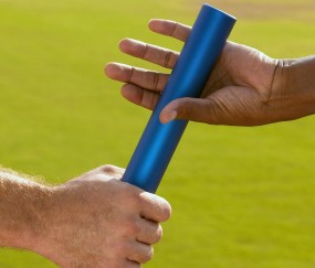 开云官网-凯恩的无声惊雷，当焦点战的聚光灯照亮真正的领袖