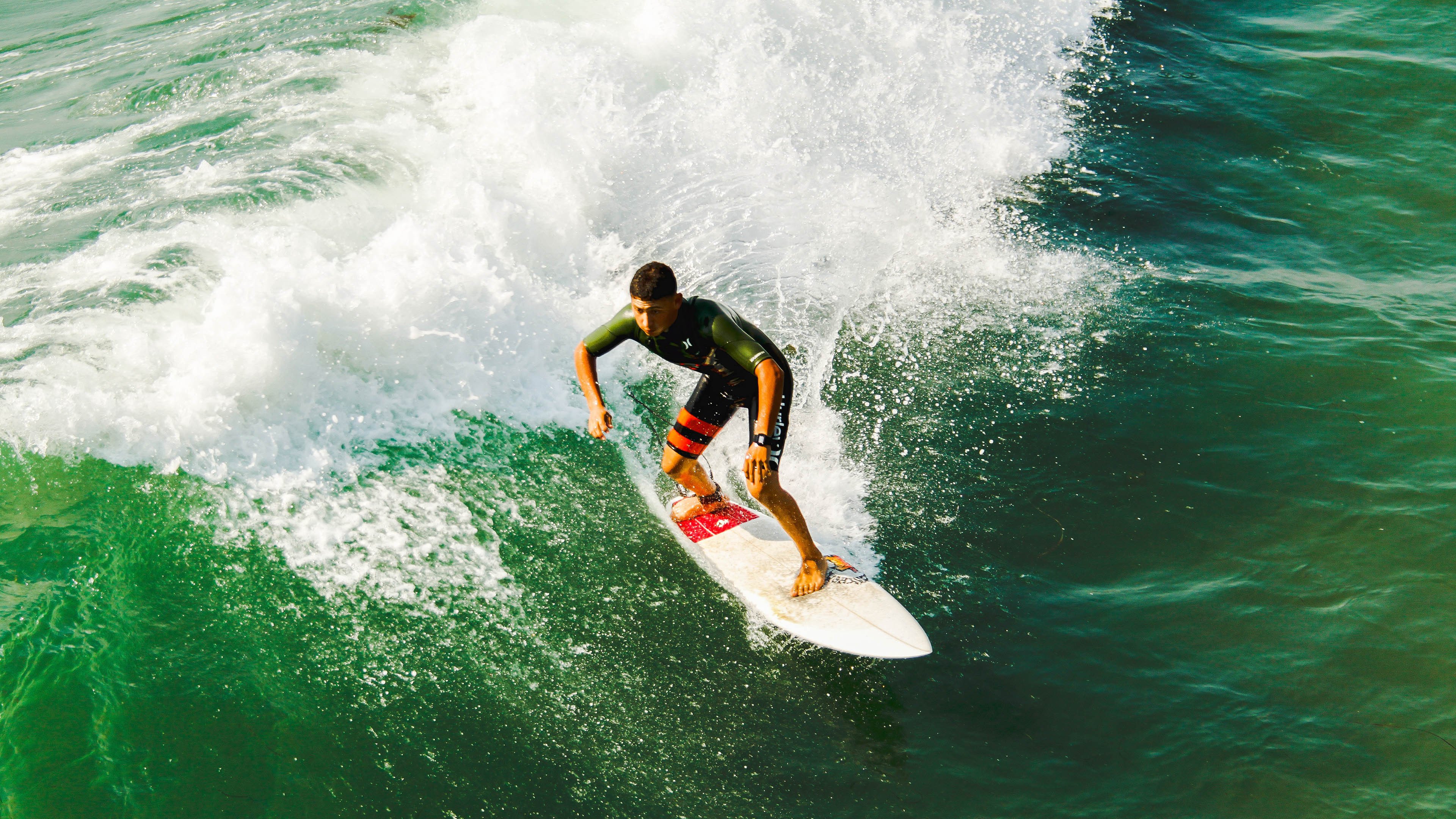 切特攻防两端统治，凯尔特人横扫浙江队，一场跨越万里的篮球文化对话