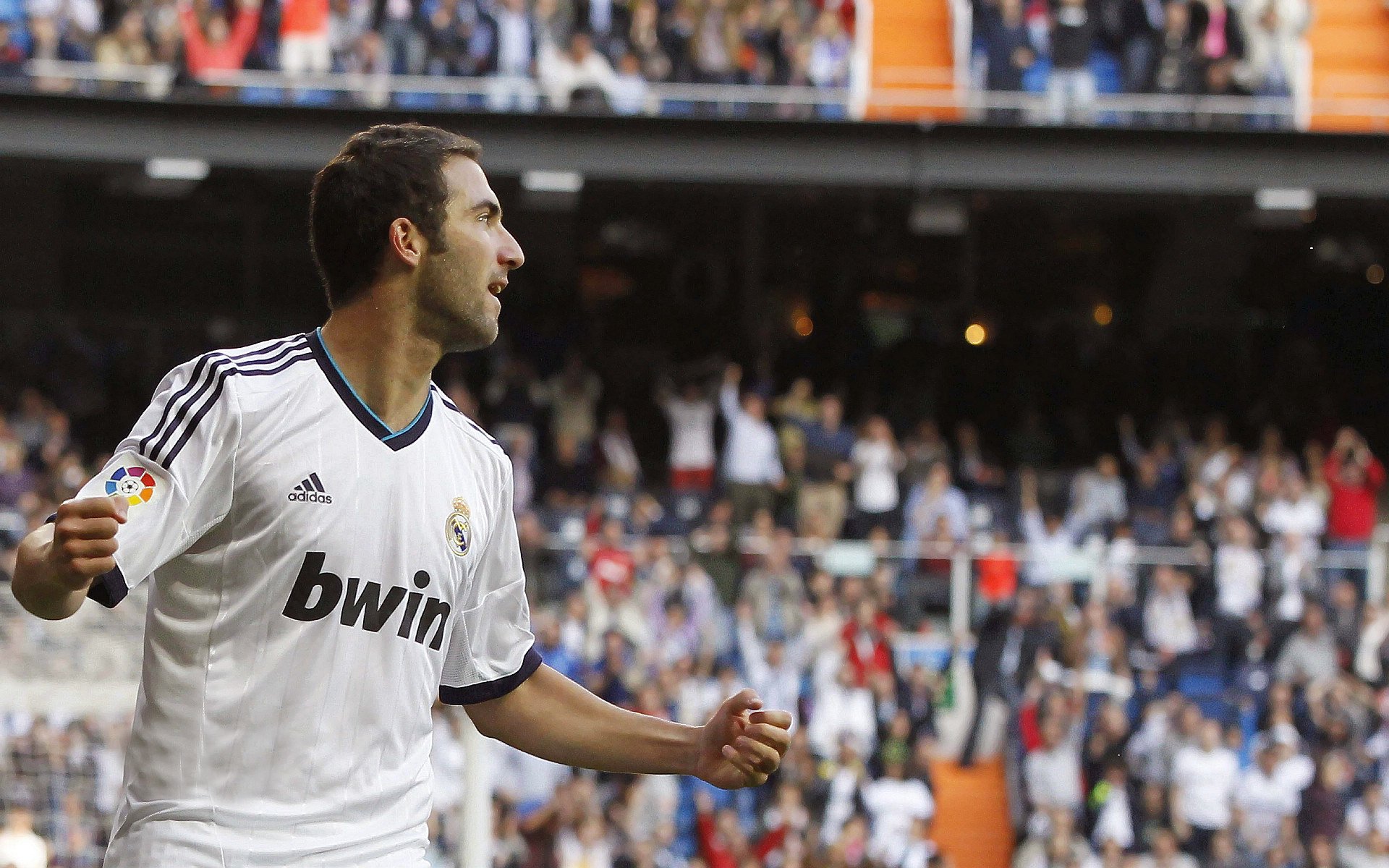 帕尔默高光表现，喀麦隆雄狮如何一波带走拉齐奥