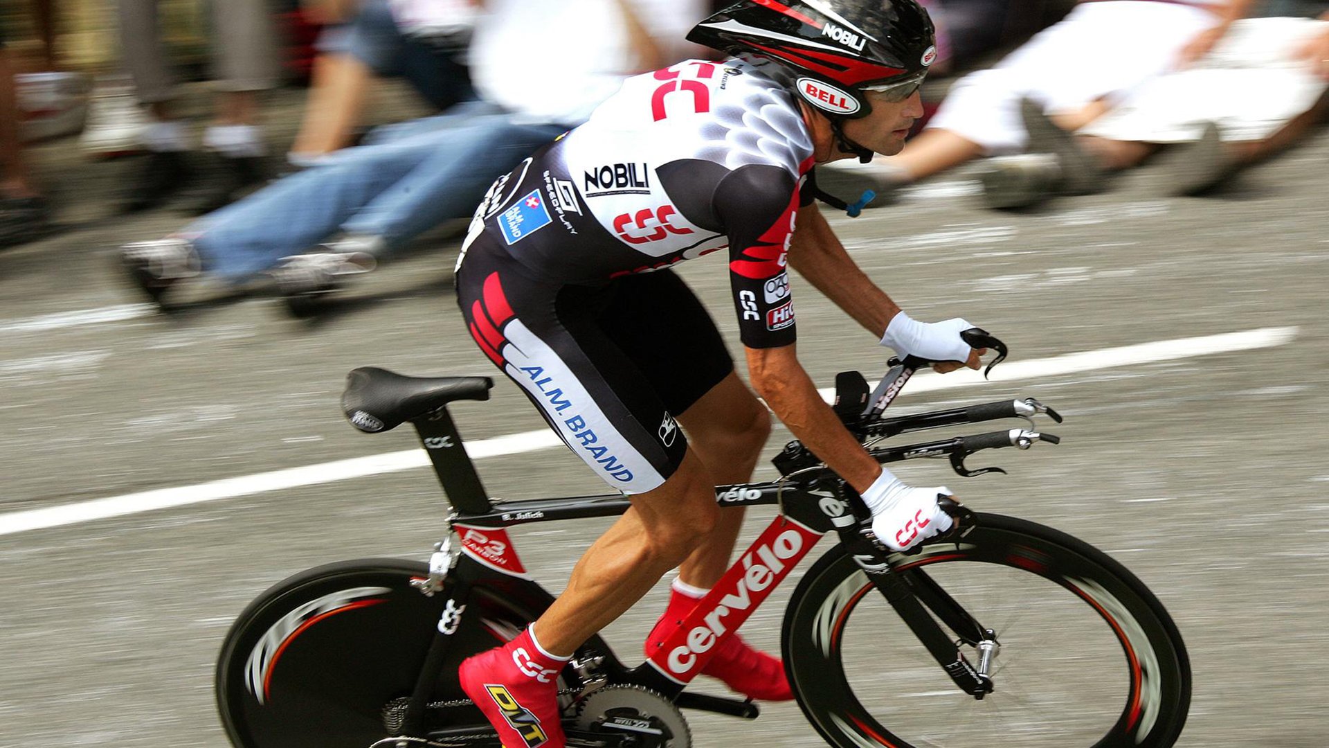 德里赫特点燃赛场,利物浦速胜贝蒂斯,一粒进球背后的战术革命