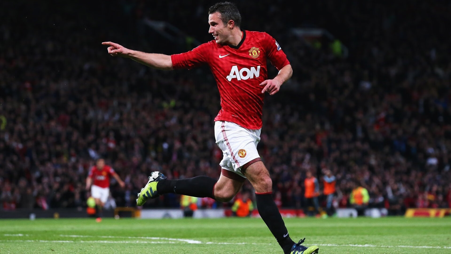 欧冠决赛焦点战，AC米兰一波带走乌拉圭，战术革命如何撕裂南美防线